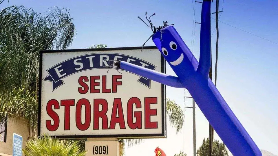 E St. Self Storage Sign